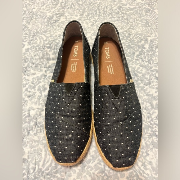 NWOT TOMS alpagarta chambray polka dot size 8 women’s rope style sole - Picture 1 of 10